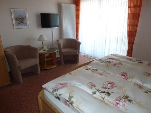 Alte Weinstube Hotell Enkirch Exteriör bild
